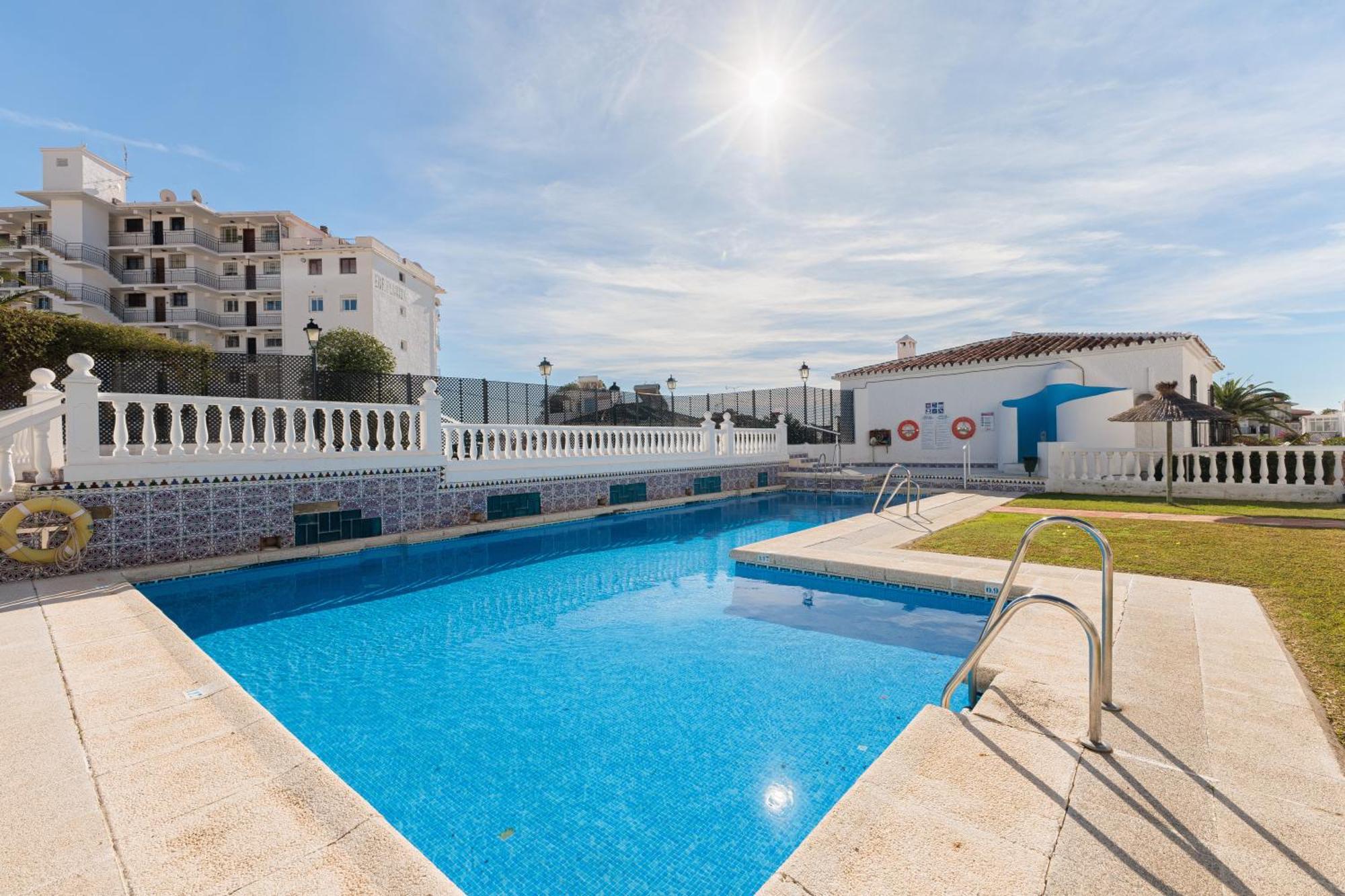 Cosy Apartment In Verano Azul Nerja Exteriér fotografie